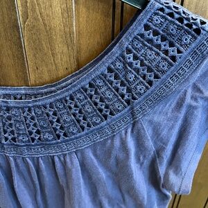 Eddie Bauer Cutout Neckline T-Shirt Size S